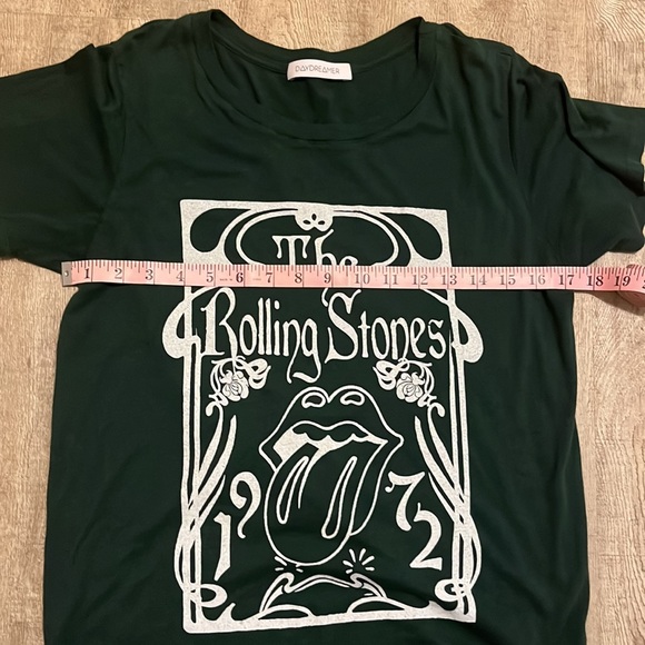 Daydreamer Green Rolling Stones Graphic Tee - Picture 6 of 8